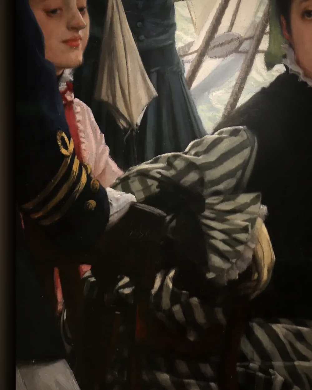 Materiaal en afwerking van Het bal aan boord in het wisselframe