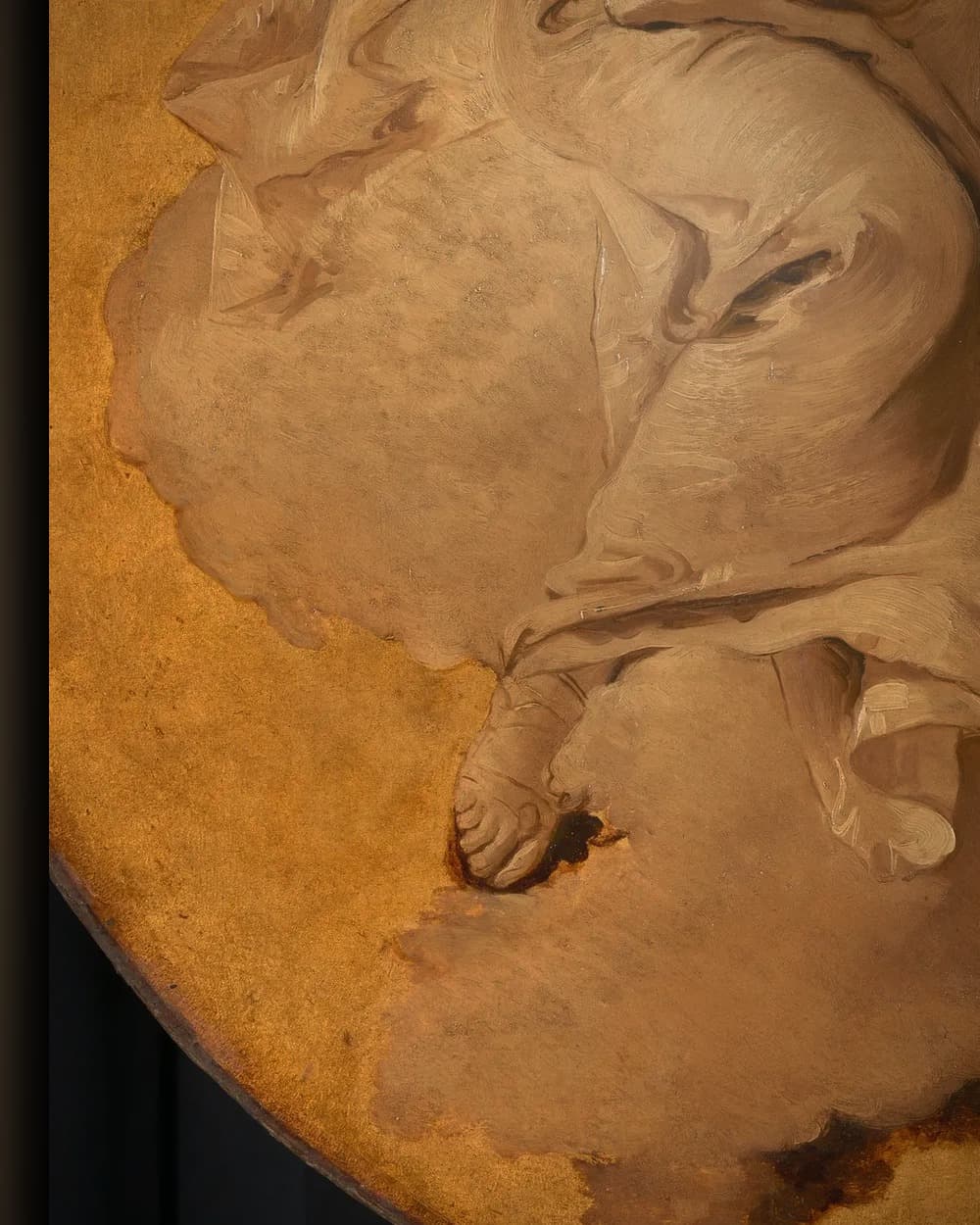 Materiaal en afwerking van Allegorische vrouwenfiguur met een schild of spiegel (wellicht Voorzichtigheid) in het wisselframe