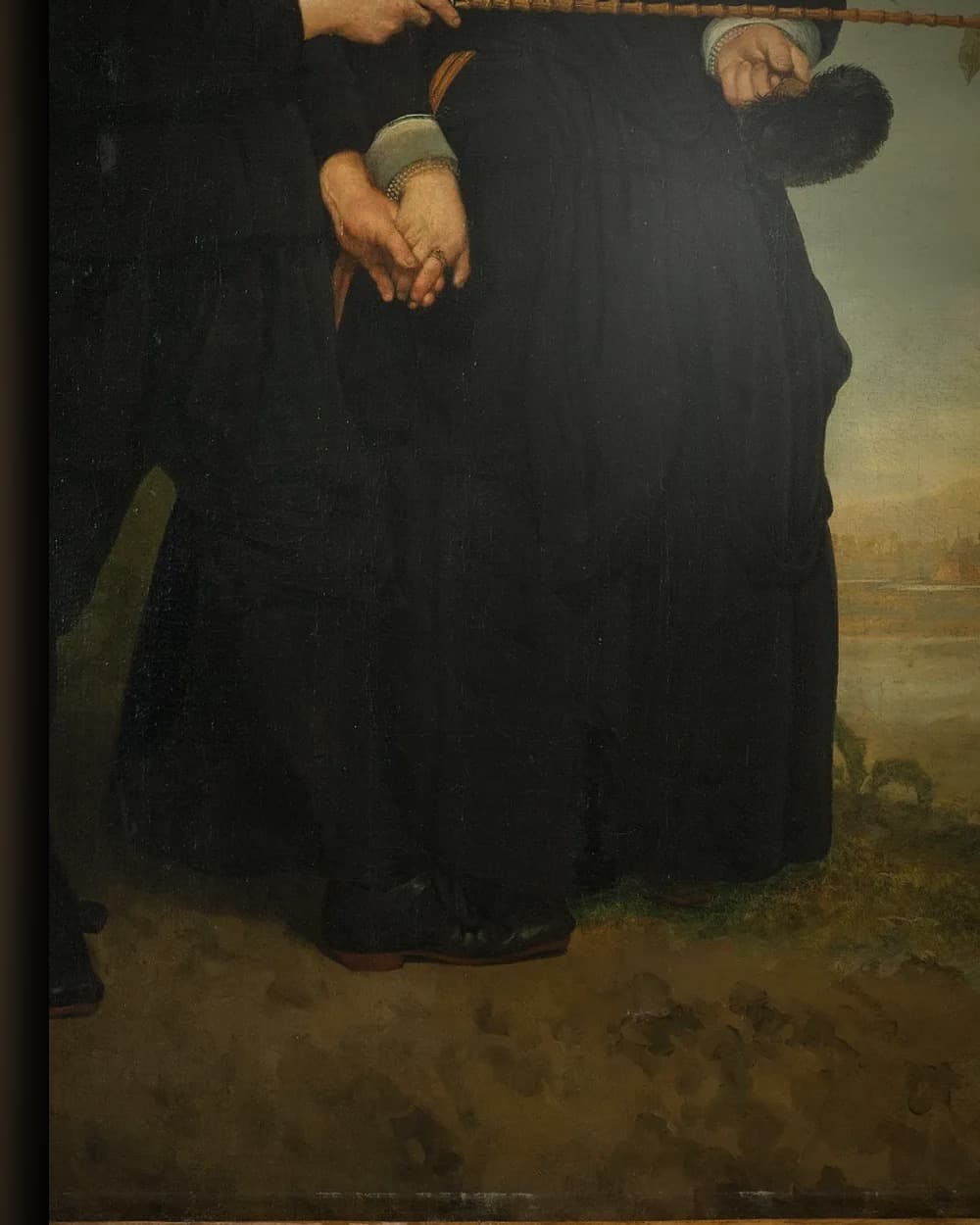 Materiaal en afwerking van Een opperkoopman van de VOC met zijn vrouw en een tot slaaf gemaakte man in het wisselframe