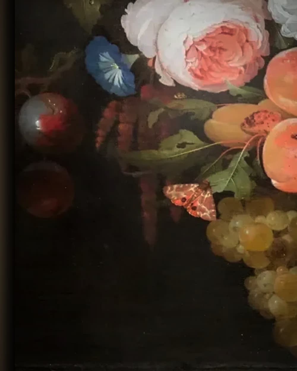 Materiaal en afwerking van Slinger van fruit en bloemen in het wisselframe