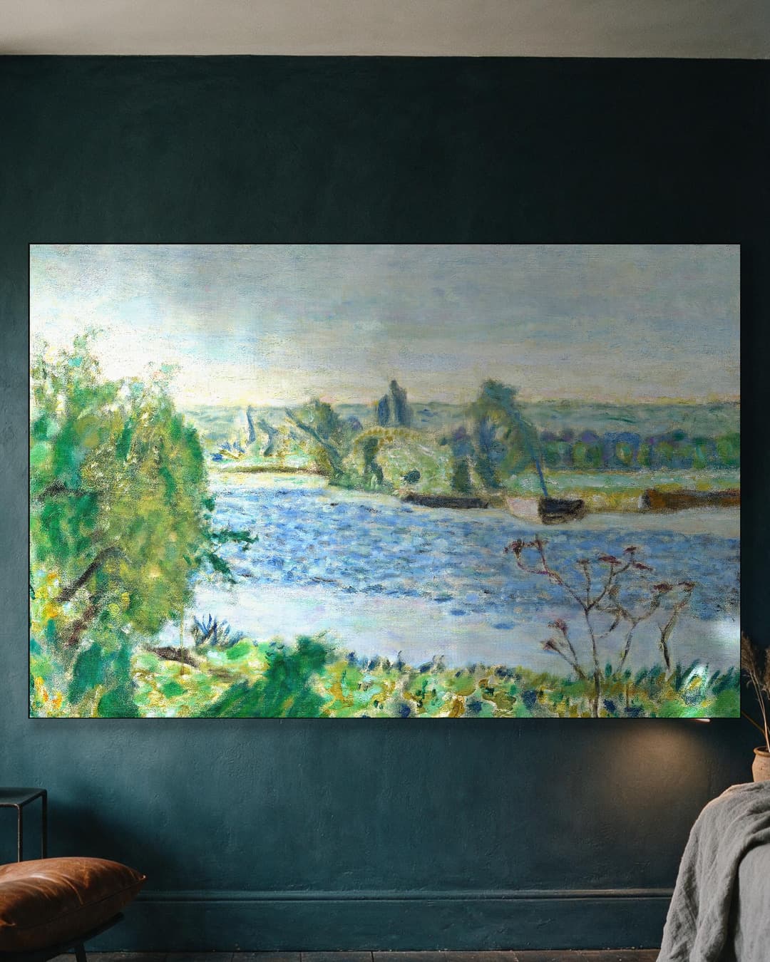 Blauwe ochtend aan de rivier aan de muur, kamer