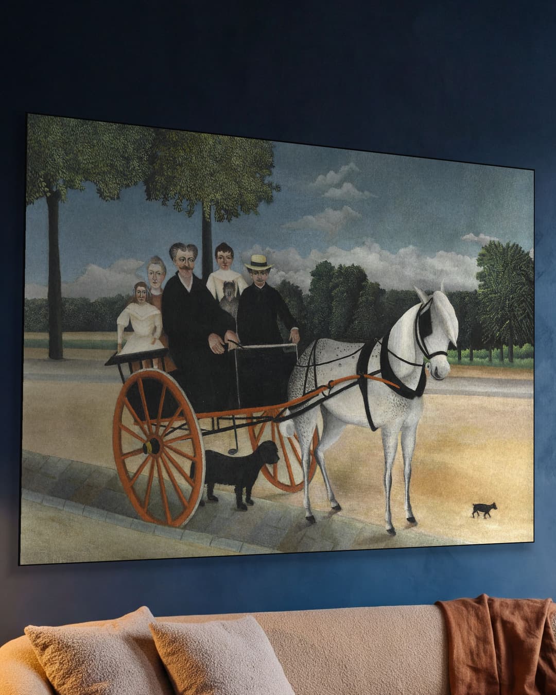 De Kar van Vader Junier aan de muur, kamer