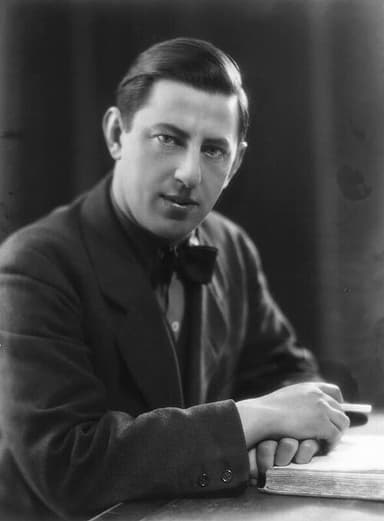 Portret van Paul Nash