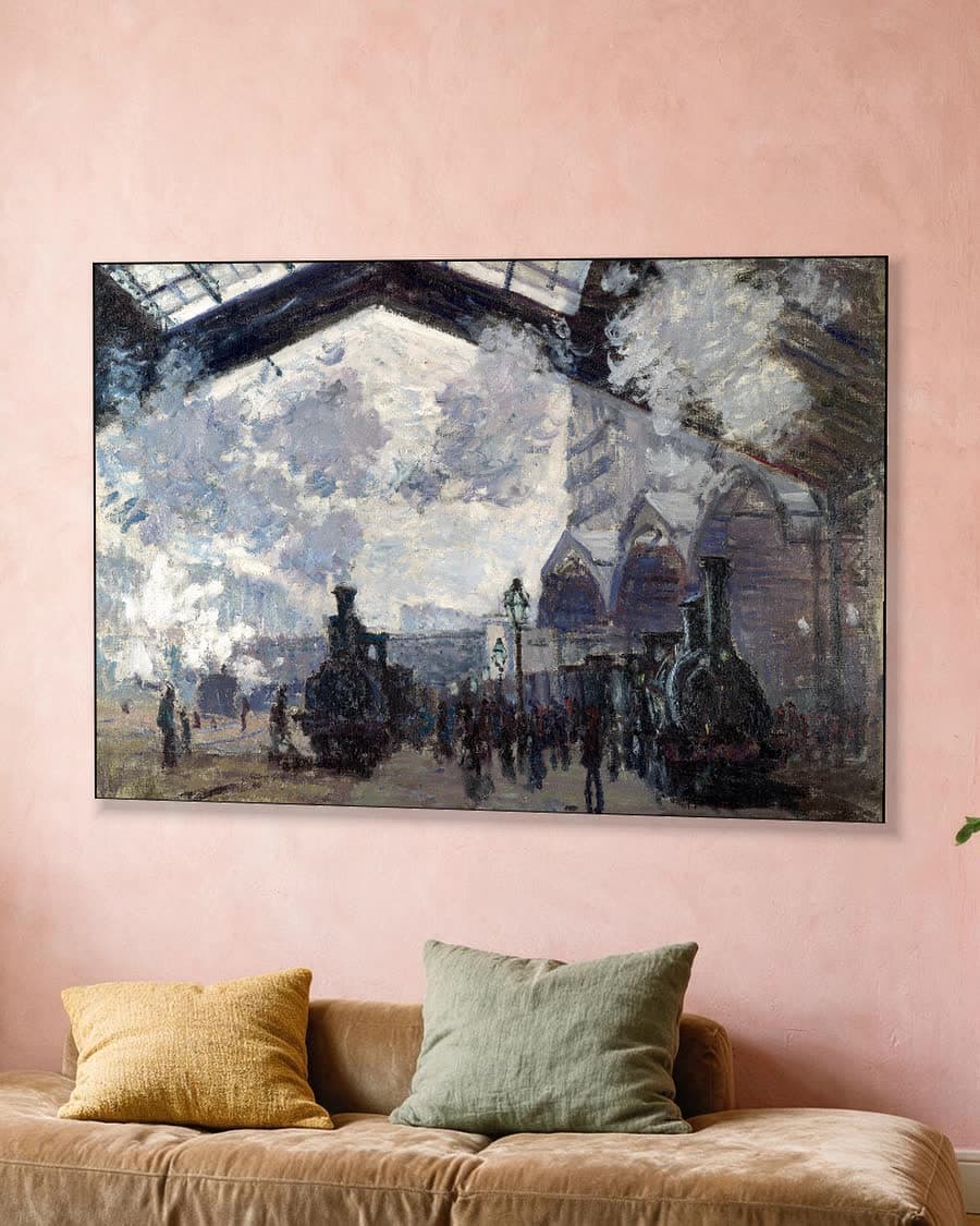 Het Gare Saint-Lazare in een aluminium frame aan dezelfde muur