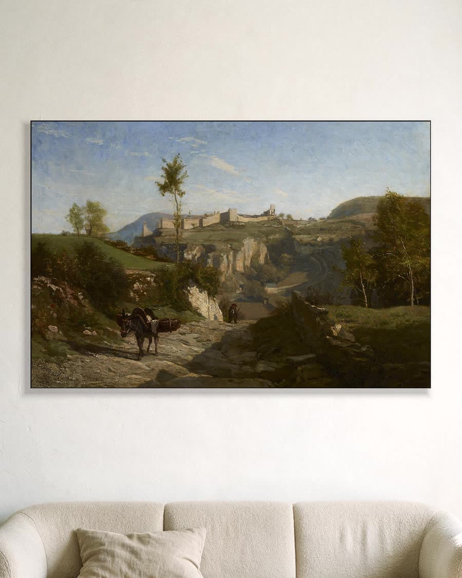 Pad naar de oude vesting in een aluminium frame aan dezelfde muur