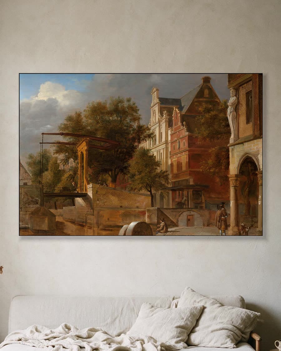 De ophaalbrug in een aluminium frame aan dezelfde muur