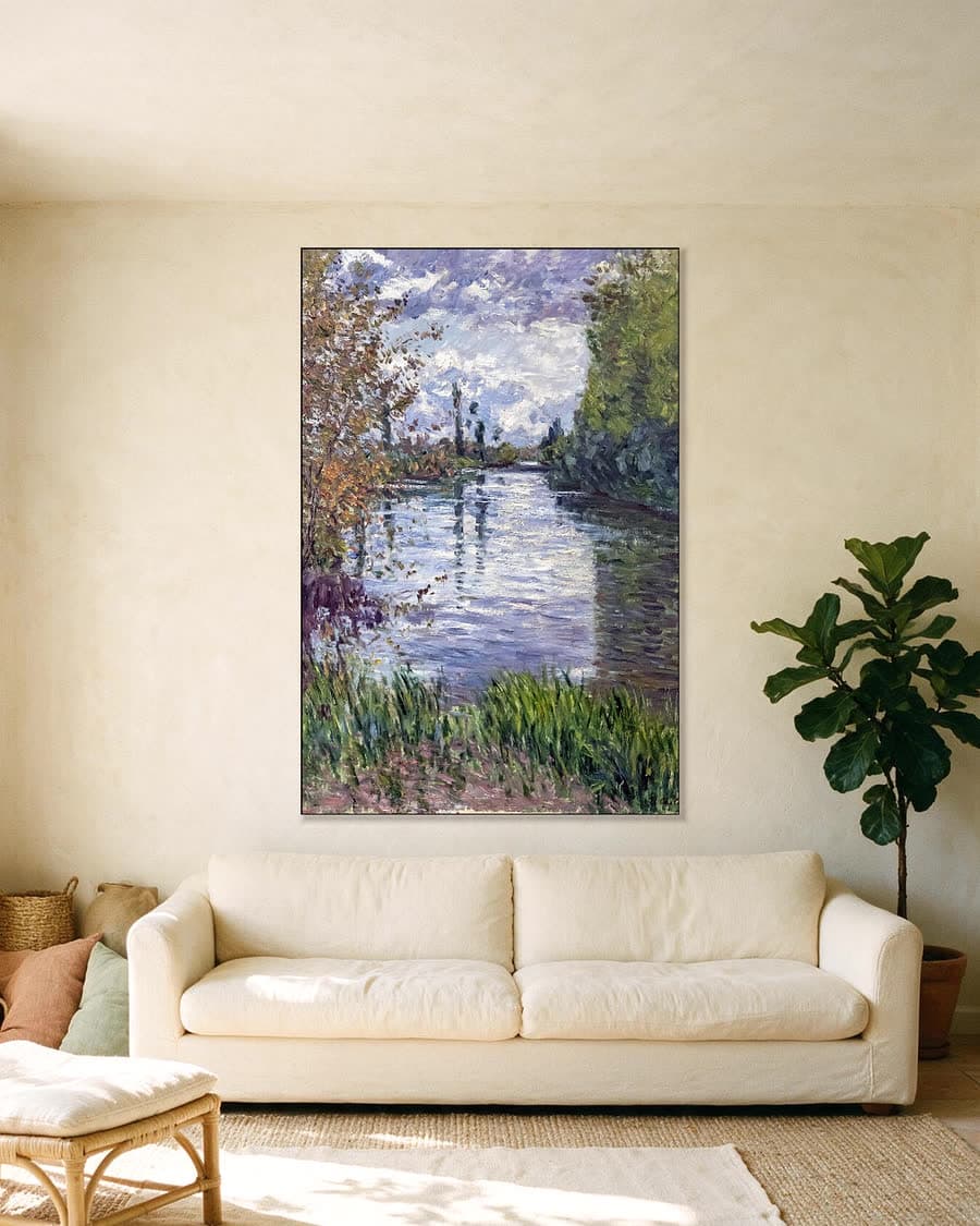 De kleine arm van de Seine in de herfst in een aluminium frame aan dezelfde muur