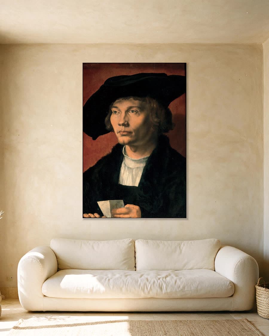 Portret van Bernhart von Reesen in een aluminium frame aan dezelfde muur