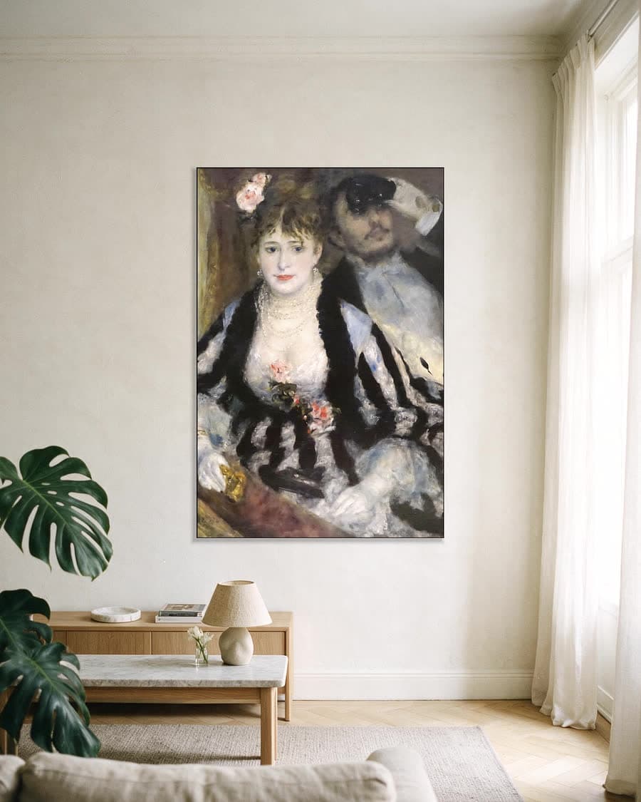 Theaterloge in een aluminium frame aan dezelfde muur