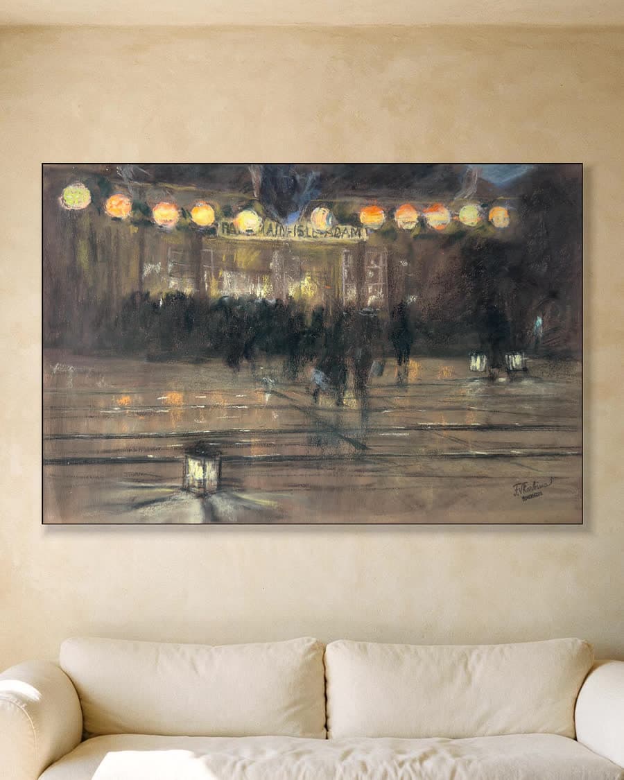Avond op de Dam in een aluminium frame aan dezelfde muur