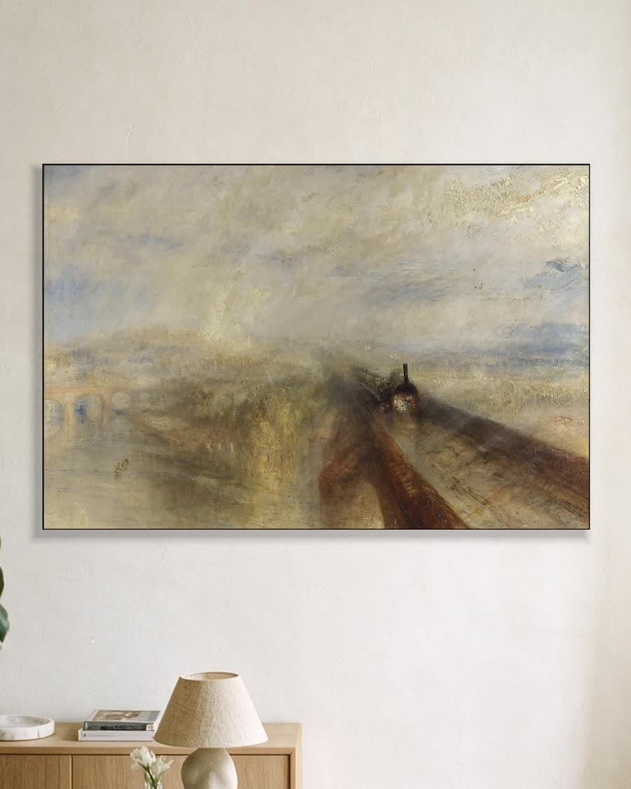 Regen, stoom en snelheid in een aluminium frame aan dezelfde muur