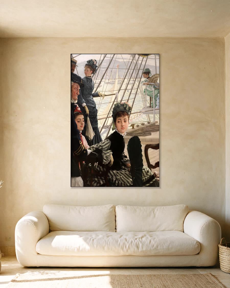Het bal aan boord in een aluminium frame aan dezelfde muur