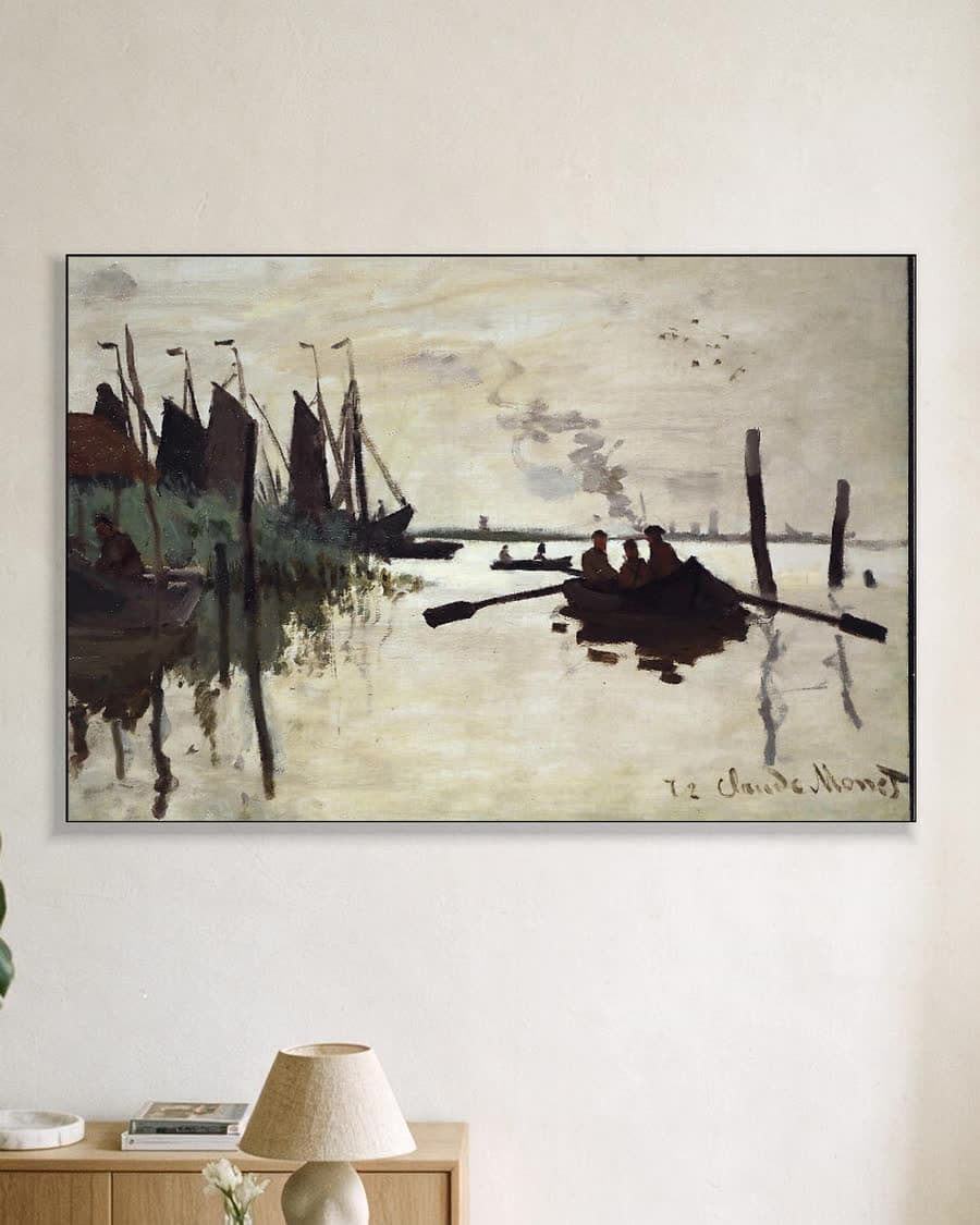 Molen en boten bij Zaandam in een aluminium frame aan dezelfde muur