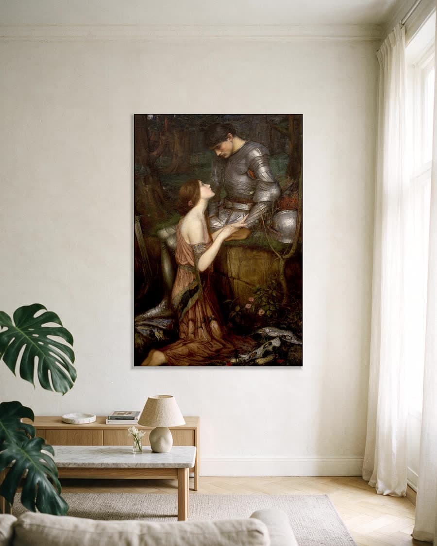 Lamia in een aluminium frame aan dezelfde muur