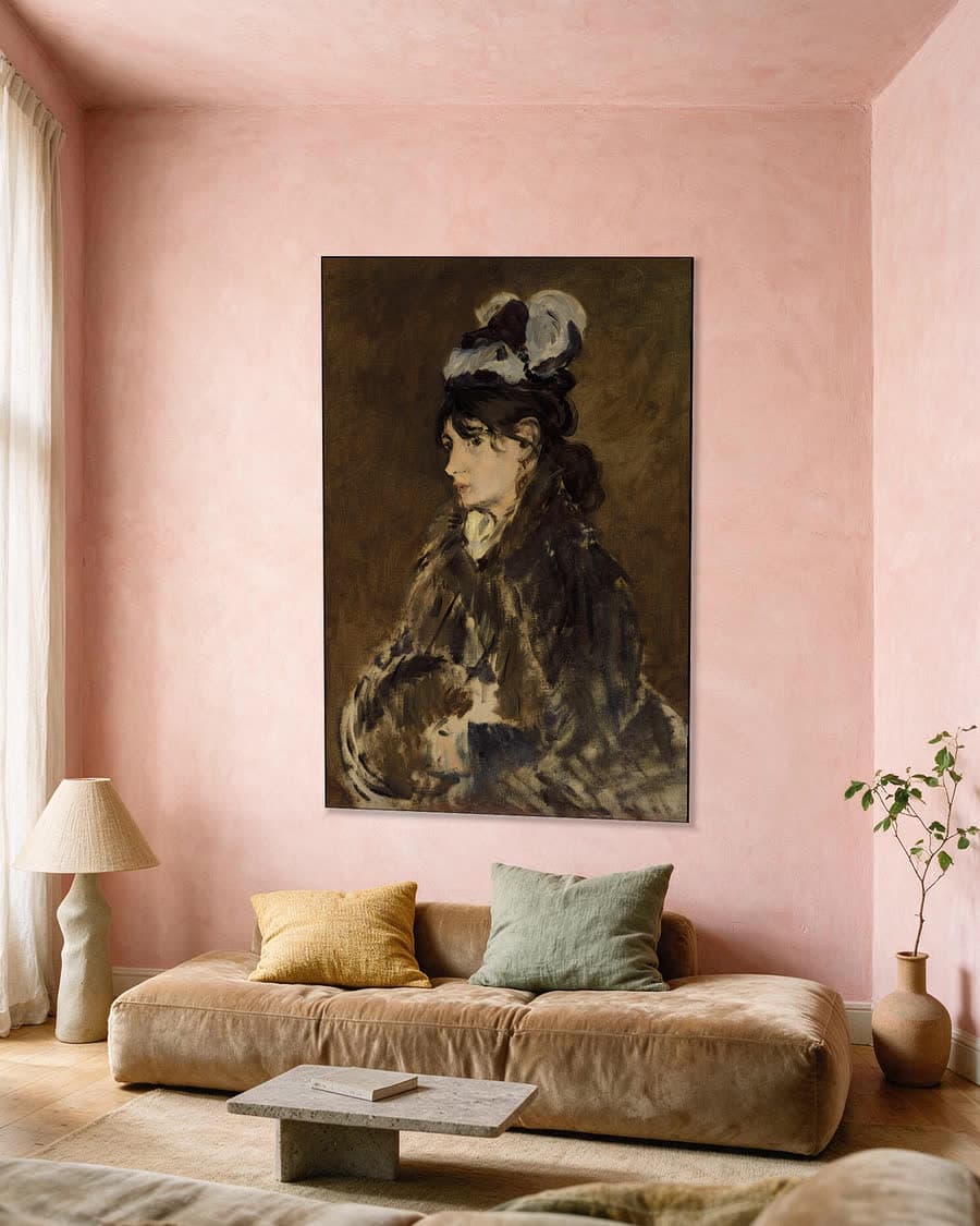 Berthe Morisot met een mof in een aluminium frame aan dezelfde muur