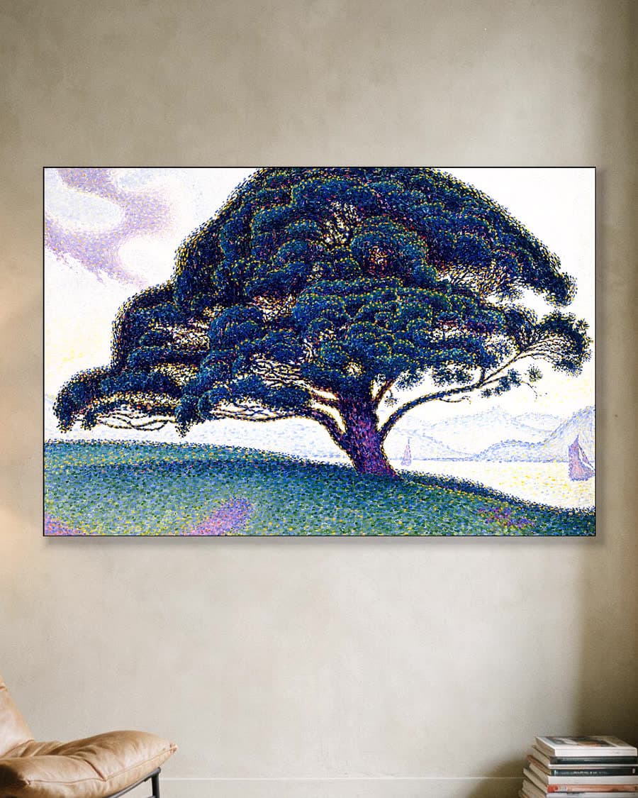 Majestueuze boom aan het water in een aluminium frame aan dezelfde muur