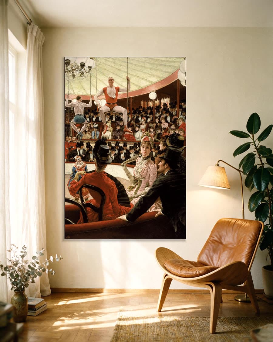 De circusliefhebster in een aluminium frame aan dezelfde muur