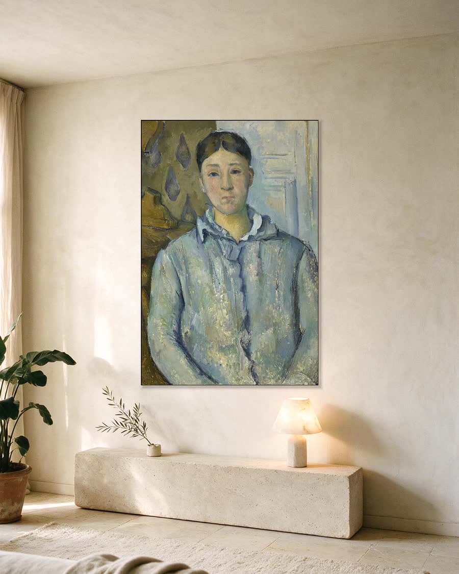 Madame Cézanne in het blauw in een aluminium frame aan dezelfde muur
