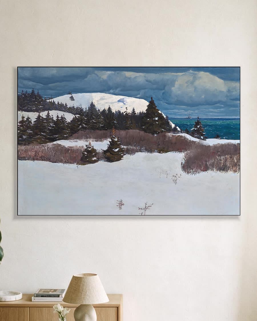 De kust van Maine in een aluminium frame aan dezelfde muur