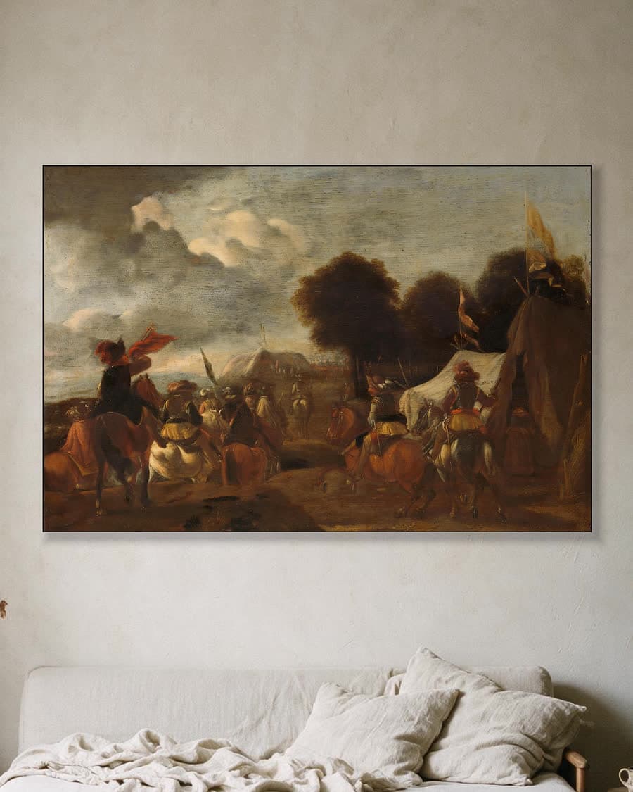 Een legerkamp in een aluminium frame aan dezelfde muur