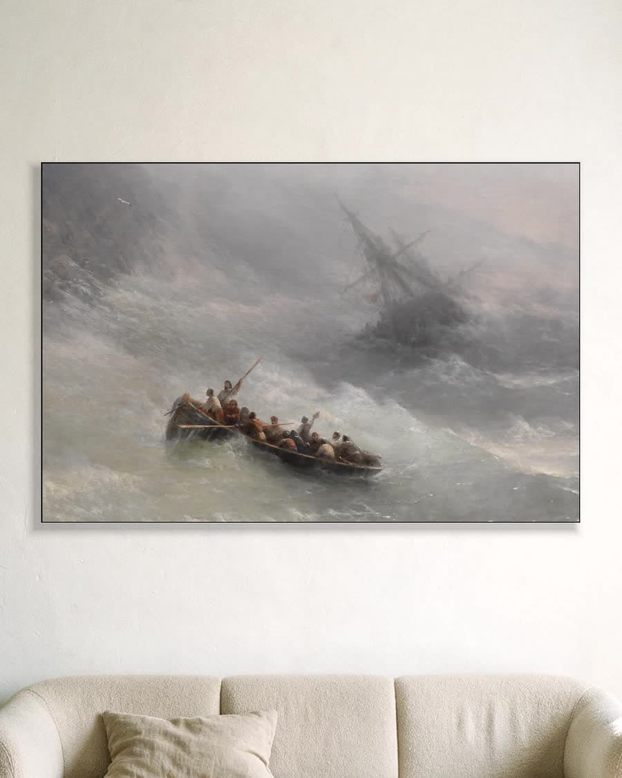 De regenboog in een aluminium frame aan dezelfde muur