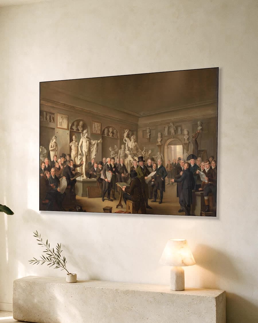 De beeldengalerij van de maatschappij Felix Meritis in een aluminium frame aan dezelfde muur
