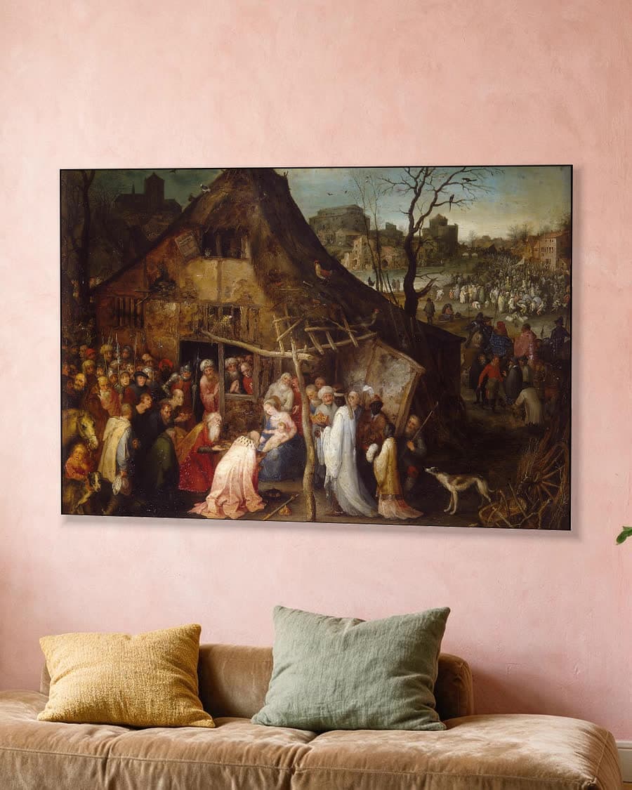 Aanbidding door de koningen in een aluminium frame aan dezelfde muur