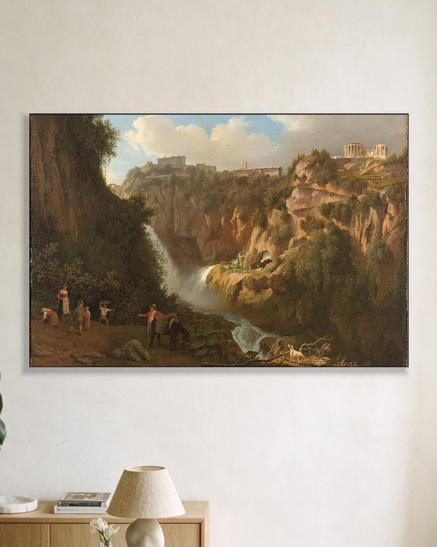 De waterval bij Tivoli in een aluminium frame aan dezelfde muur