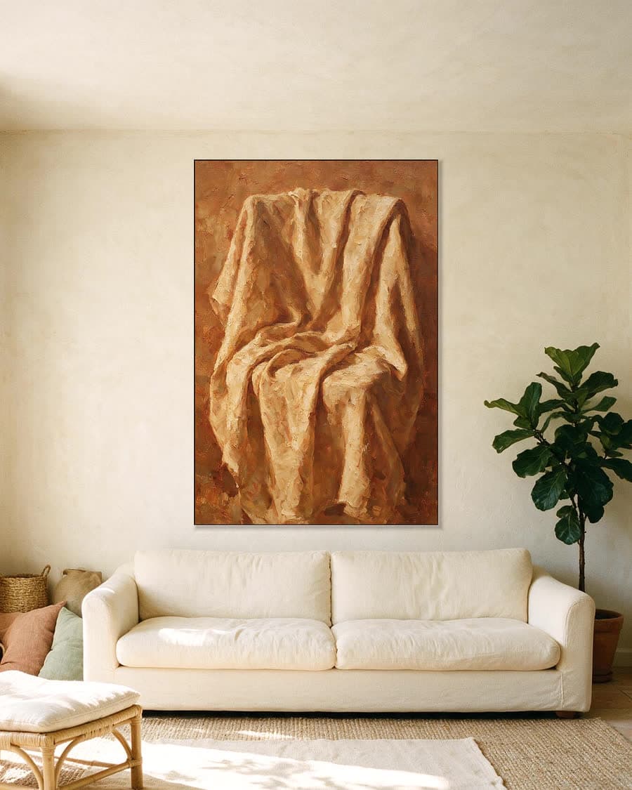 Doek over een stoelleuning in een aluminium frame aan dezelfde muur