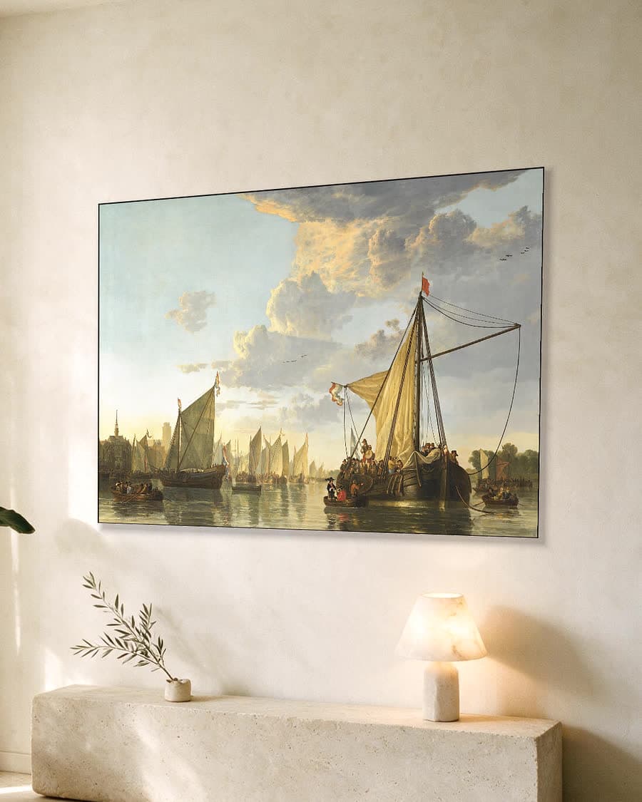 Gezicht op de Maas bij Dordrecht in een aluminium frame aan dezelfde muur