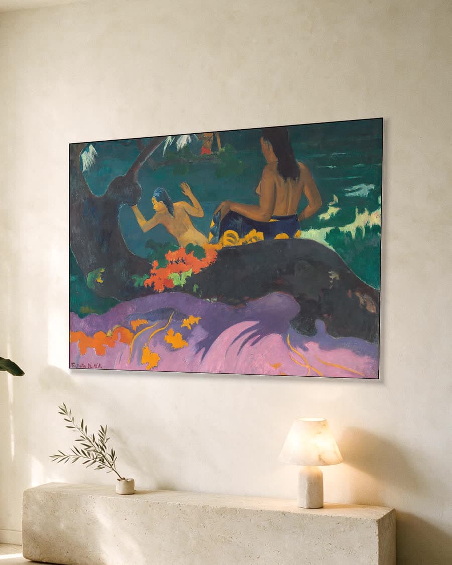 Fatata te Miti (Bij de Zee) in een aluminium frame aan dezelfde muur