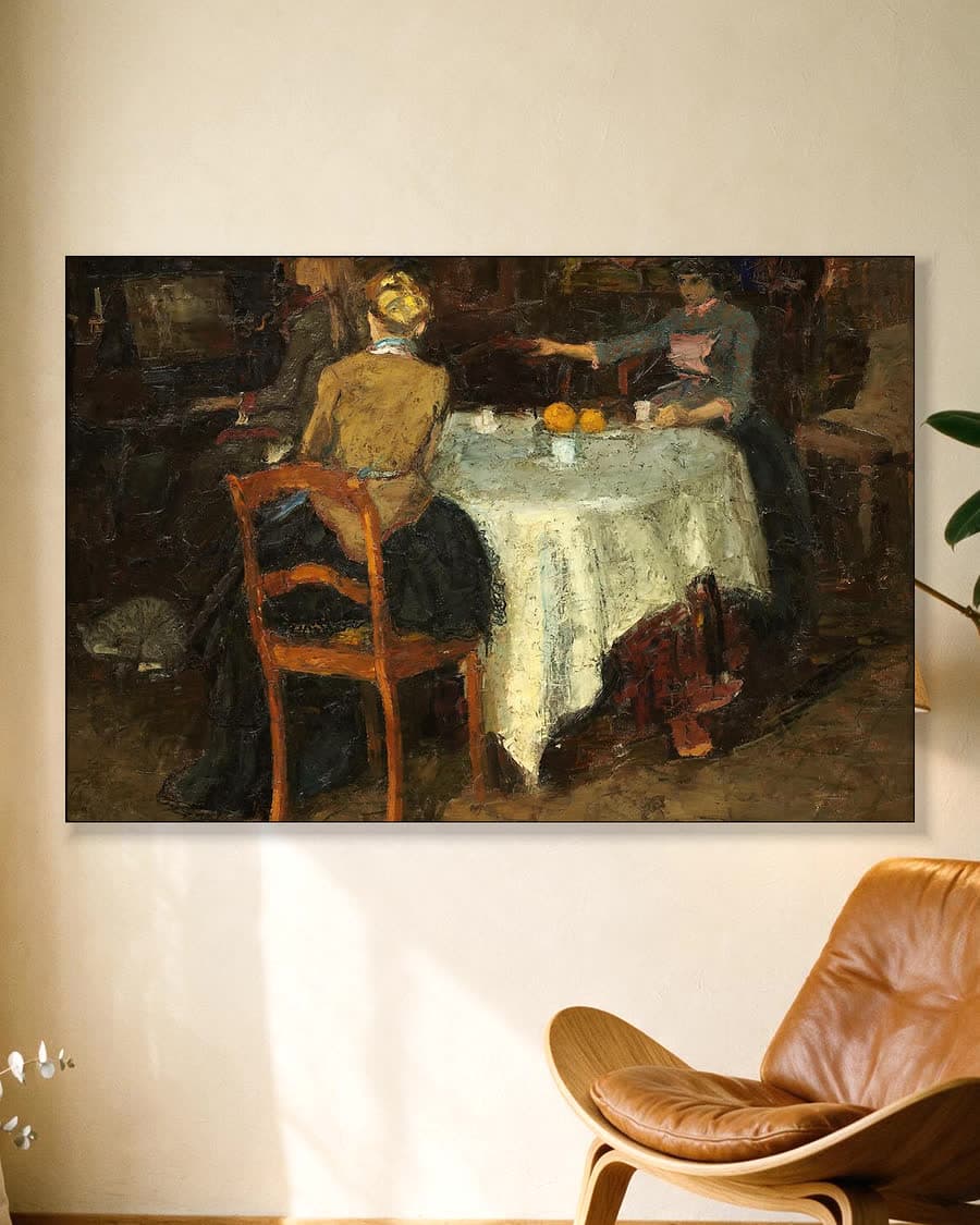 Het pianospel in een aluminium frame aan dezelfde muur
