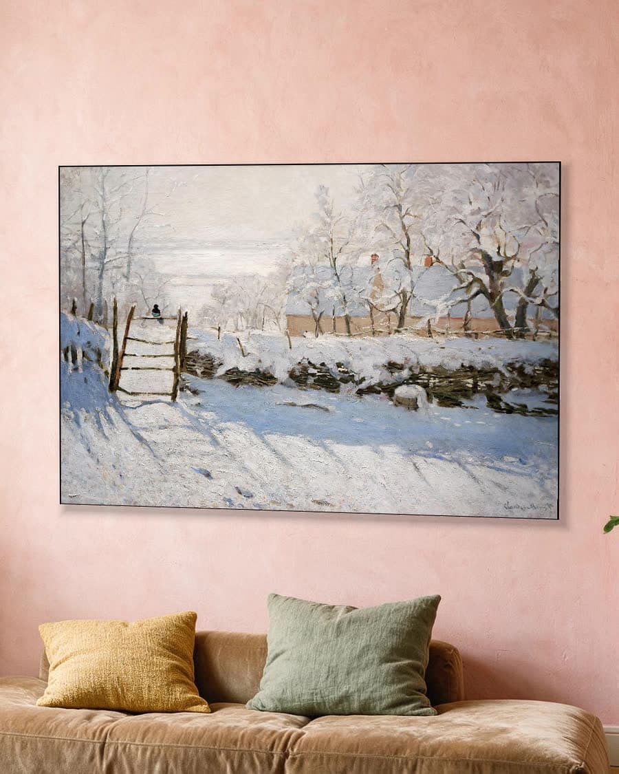 De ekster (1869) in een aluminium frame aan dezelfde muur