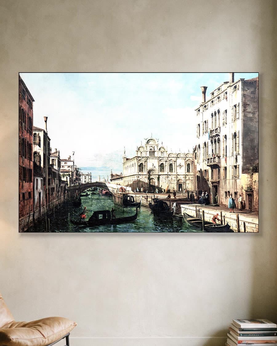 Gondels in Venetië in een aluminium frame aan dezelfde muur