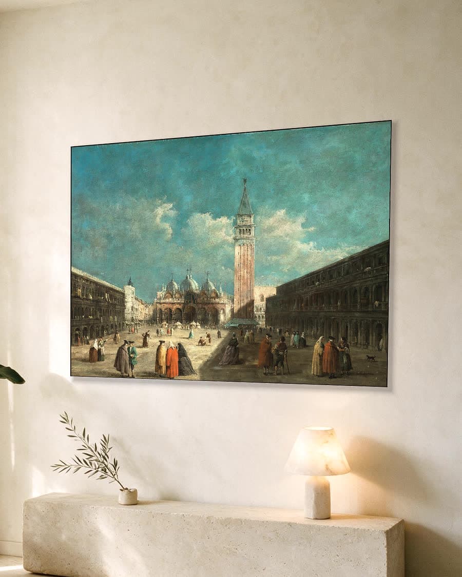 Het San Marcoplein in Venetië in een aluminium frame aan dezelfde muur