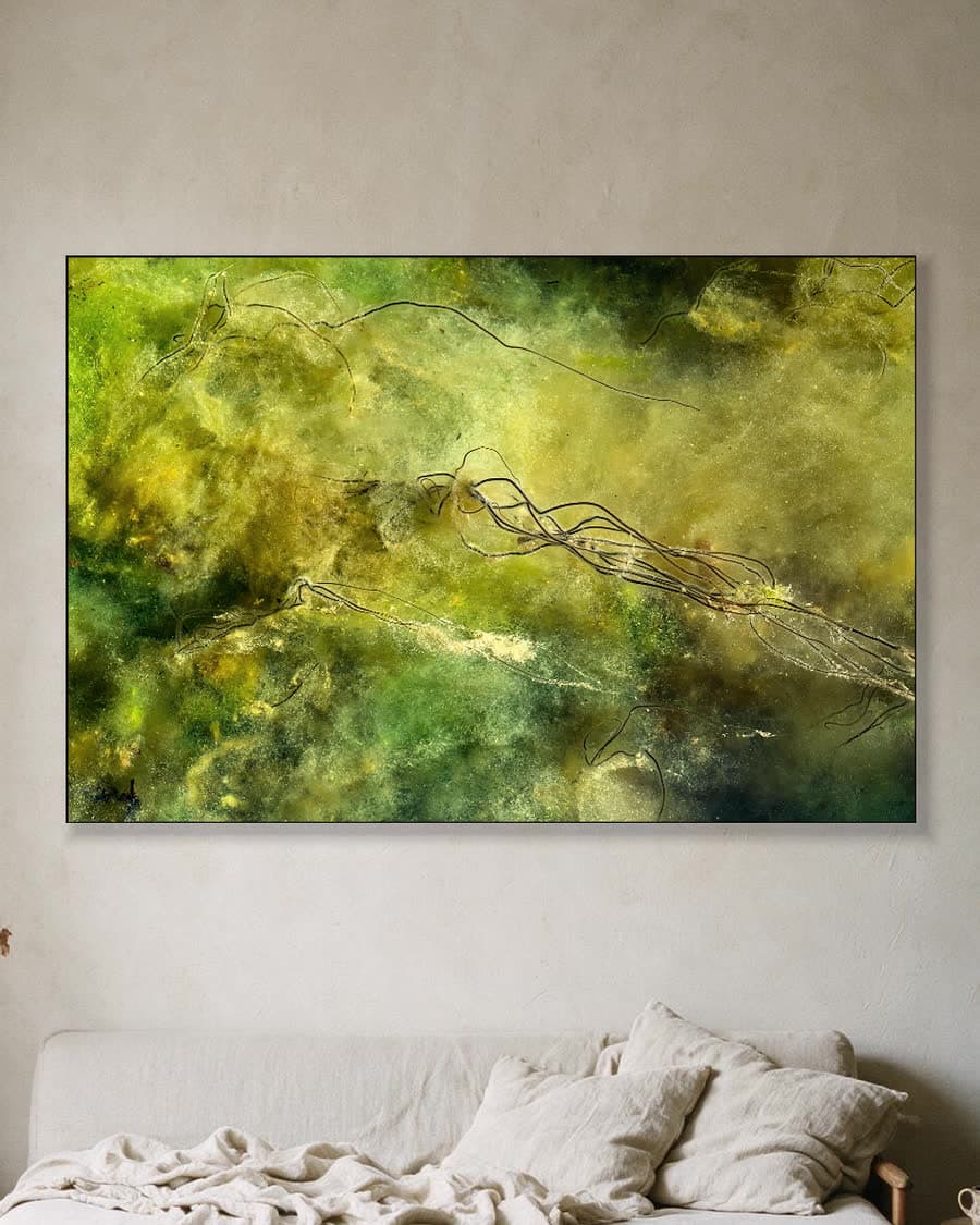 Groene Diepte in een aluminium frame aan dezelfde muur