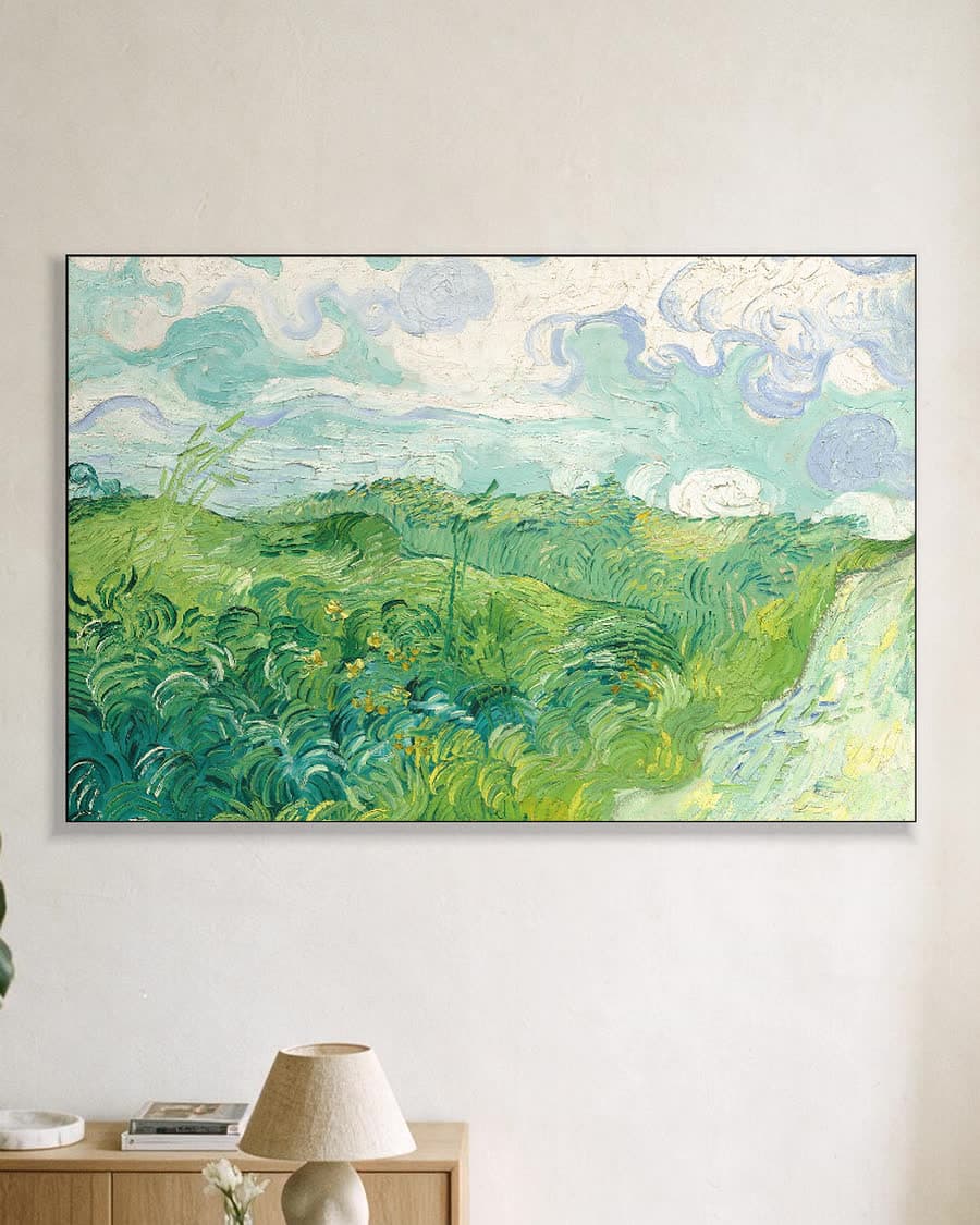 Groene korenvelden, Auvers in een aluminium frame aan dezelfde muur