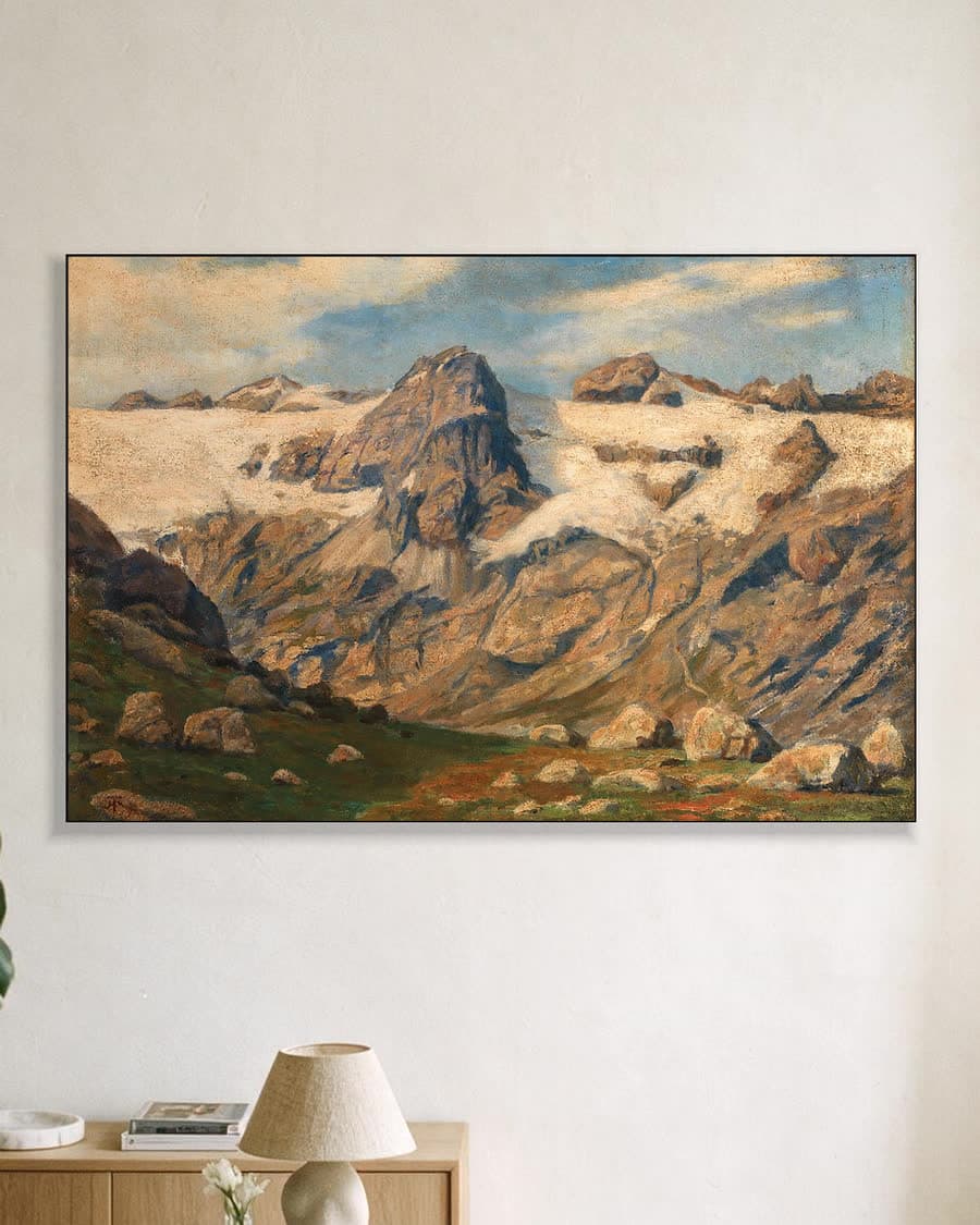 Besneeuwde bergtoppen in de Alpen in een aluminium frame aan dezelfde muur