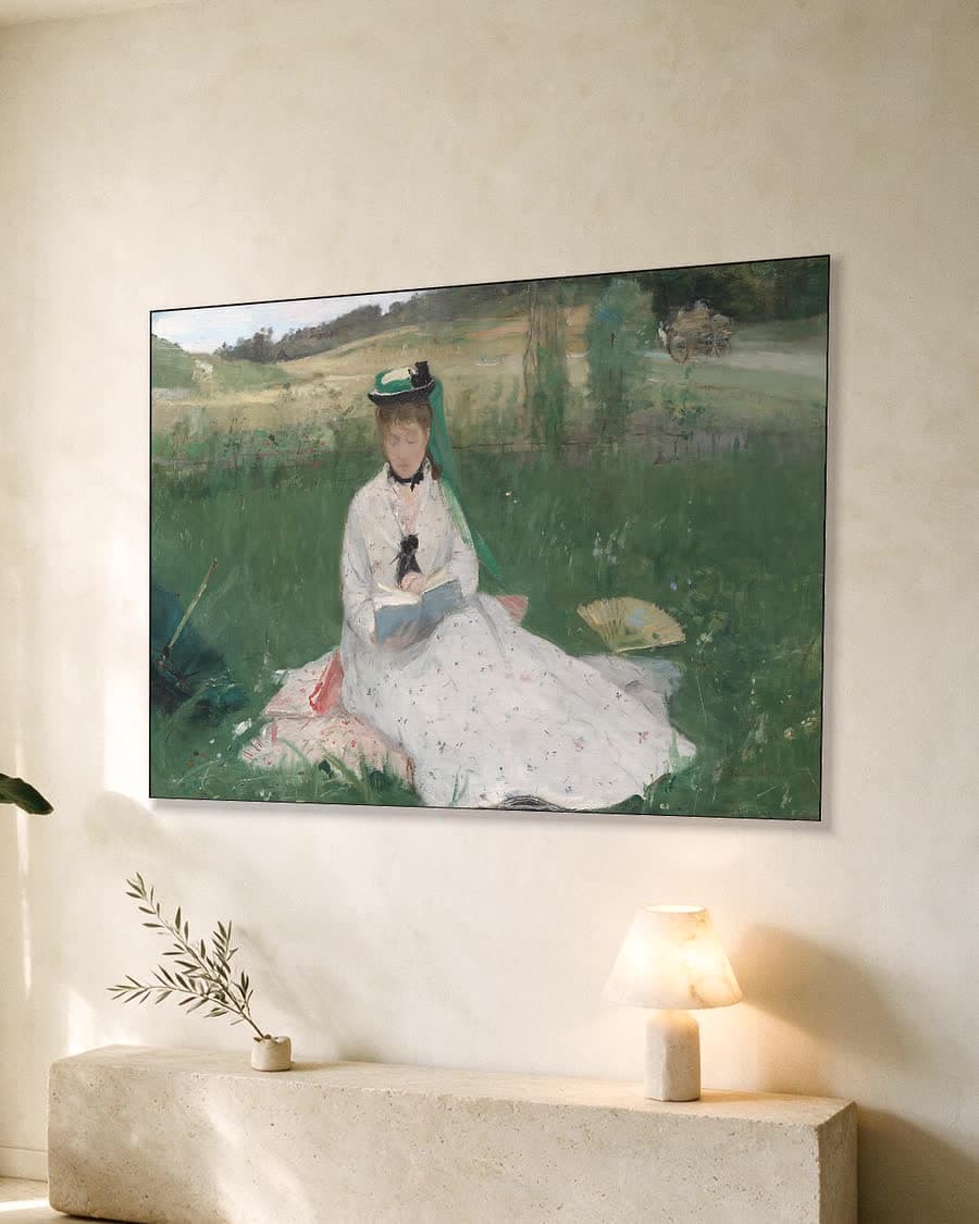 Het lezen in een aluminium frame aan dezelfde muur