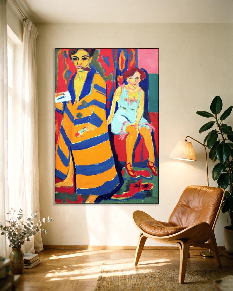 Schilder en model in een aluminium frame aan dezelfde muur