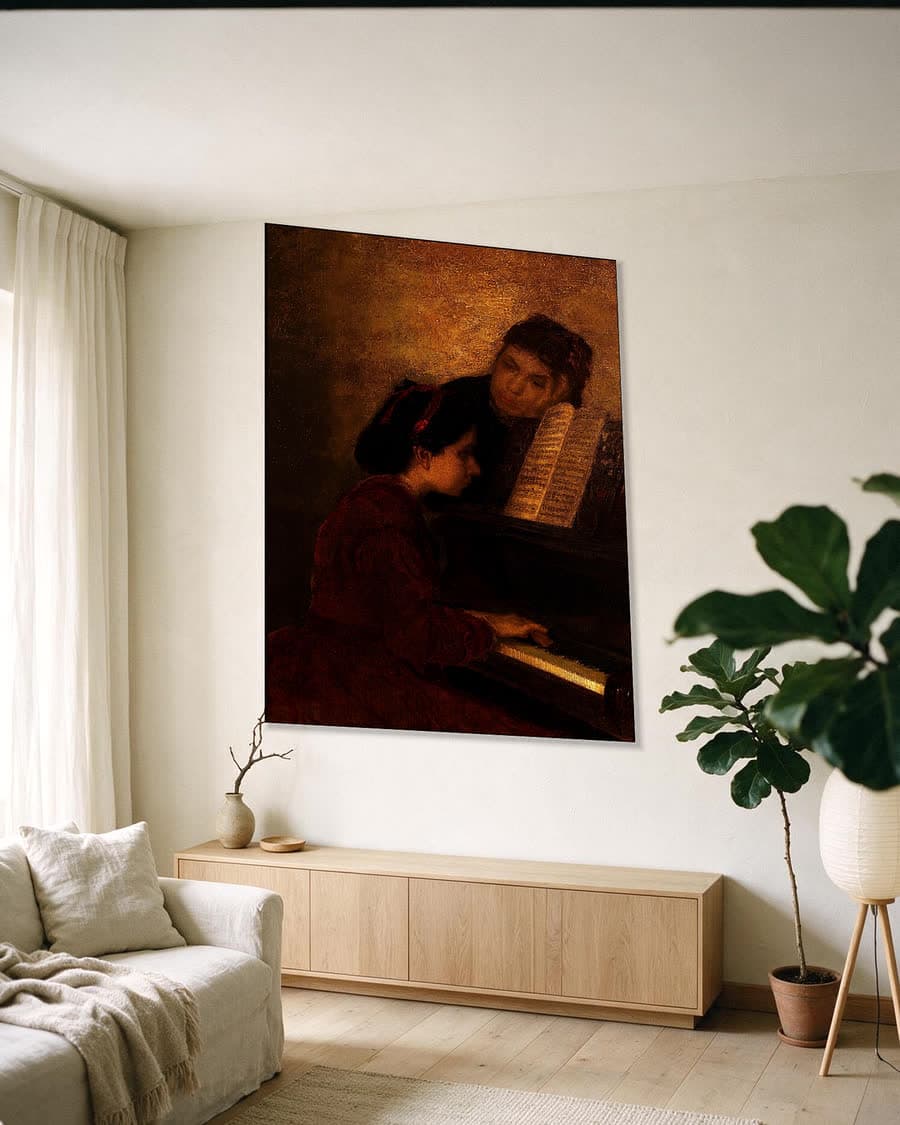 Aan de piano in een aluminium frame aan dezelfde muur