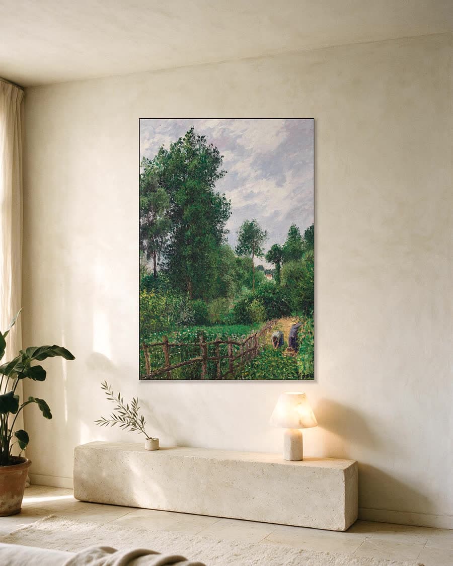 Landschap met populieren, grijs weer, Éragny in een aluminium frame aan dezelfde muur
