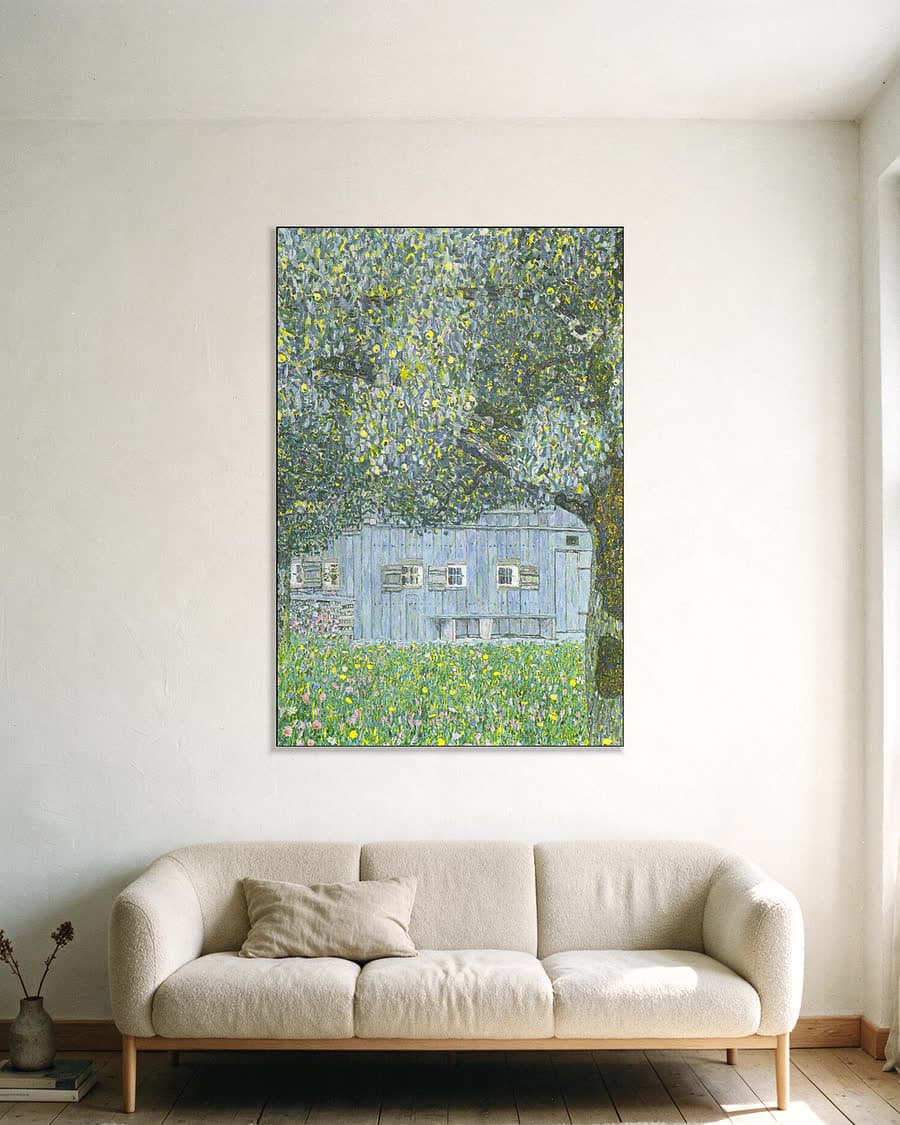 Boerderij in Opper-Oostenrijk in een aluminium frame aan dezelfde muur