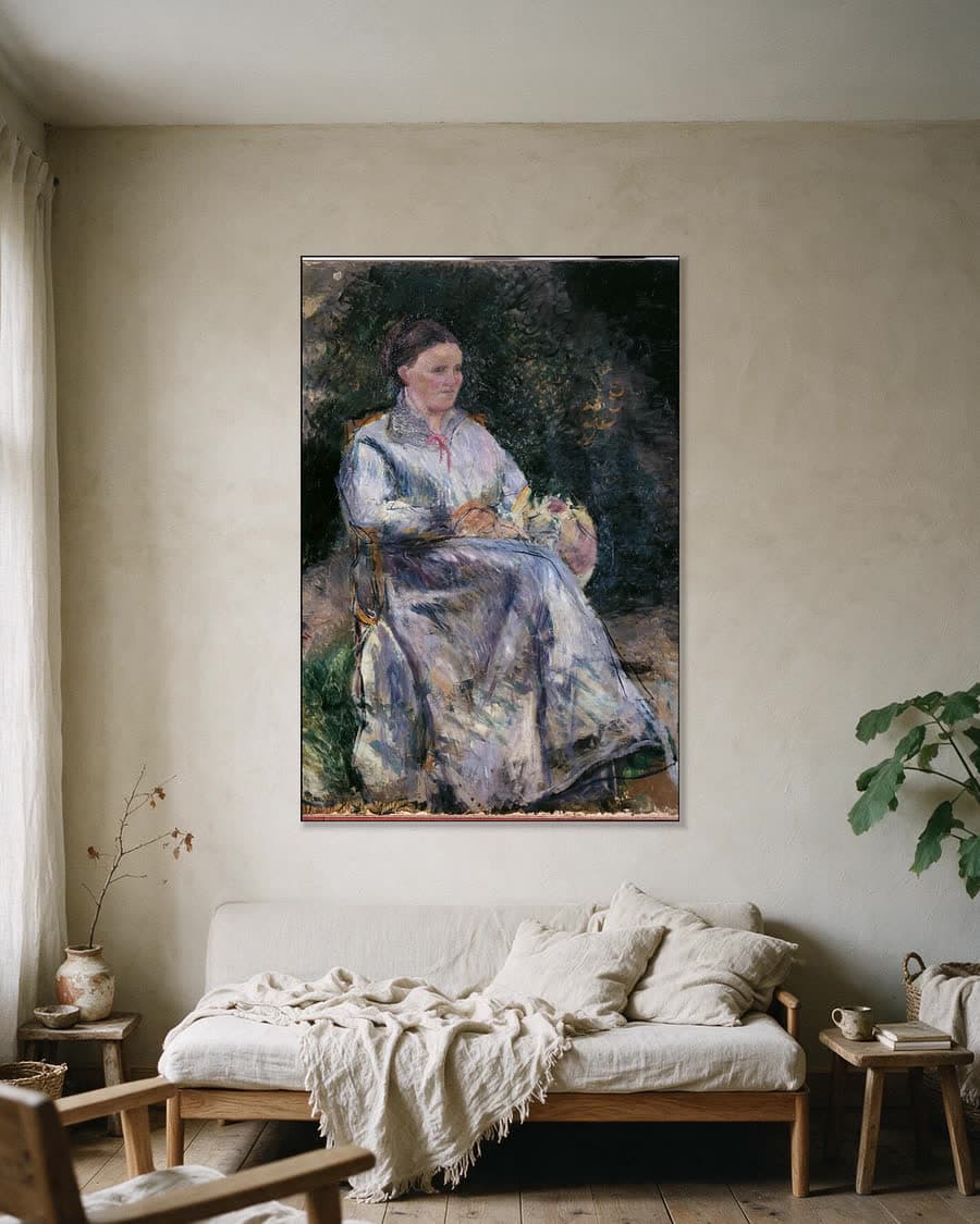 Julie Pissarro in de tuin in een aluminium frame aan dezelfde muur