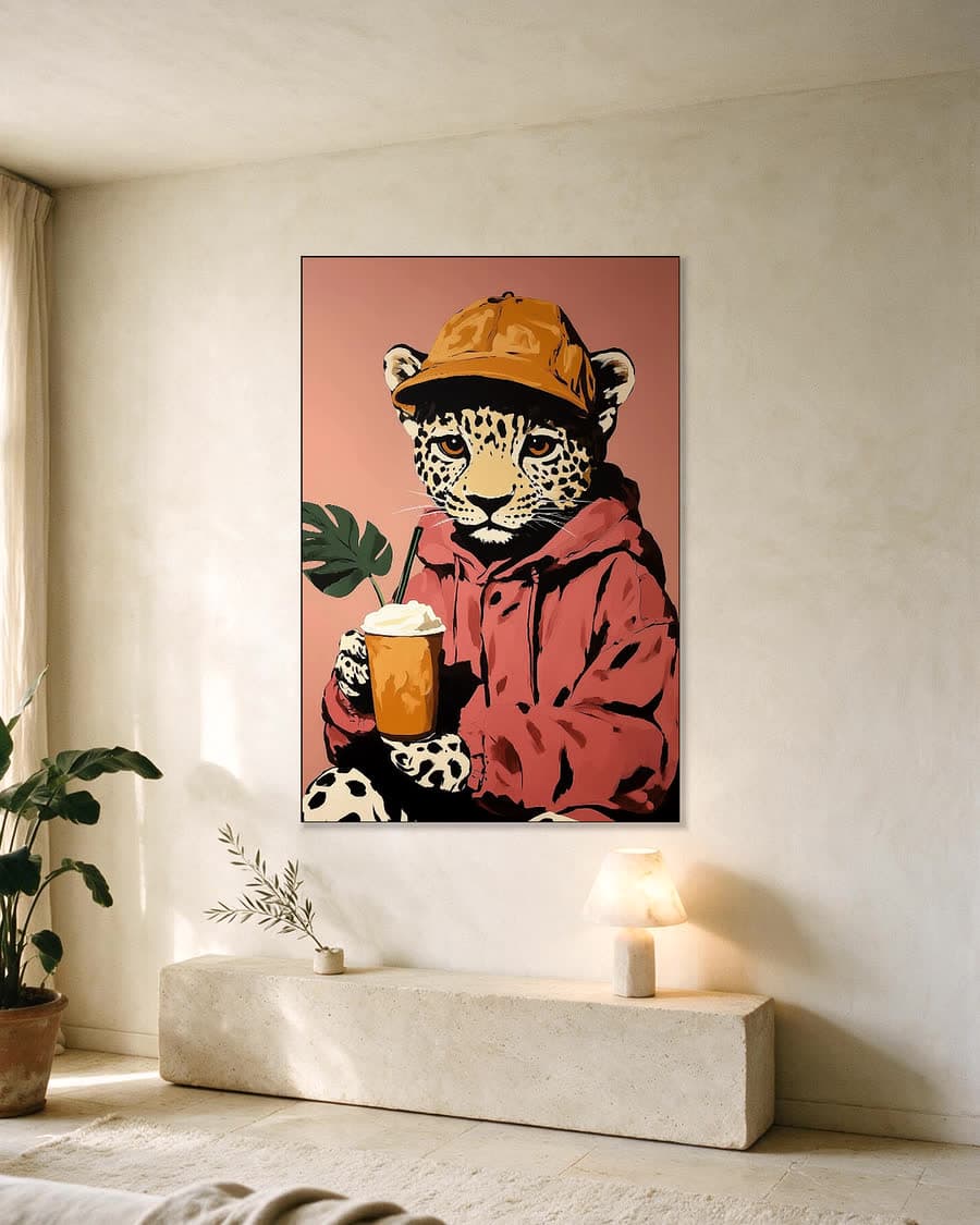 Koffie voor de jaguar in een aluminium frame aan dezelfde muur