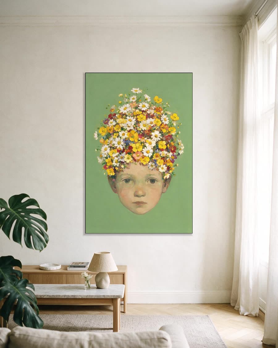 Kind met madelieven in een aluminium frame aan dezelfde muur