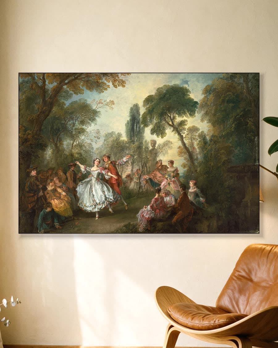 La Camargo Dancing in een aluminium frame aan dezelfde muur