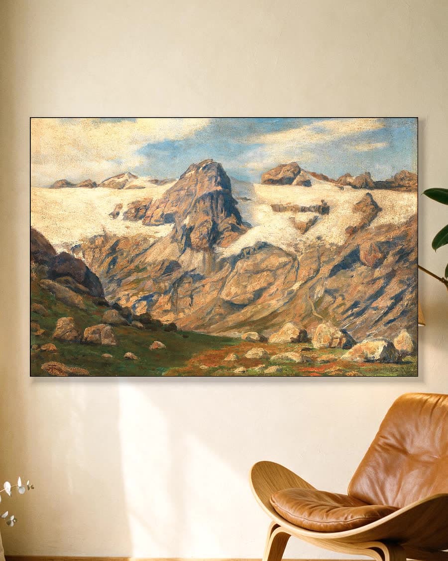 Besneeuwde bergtoppen in de Alpen in een aluminium frame aan dezelfde muur