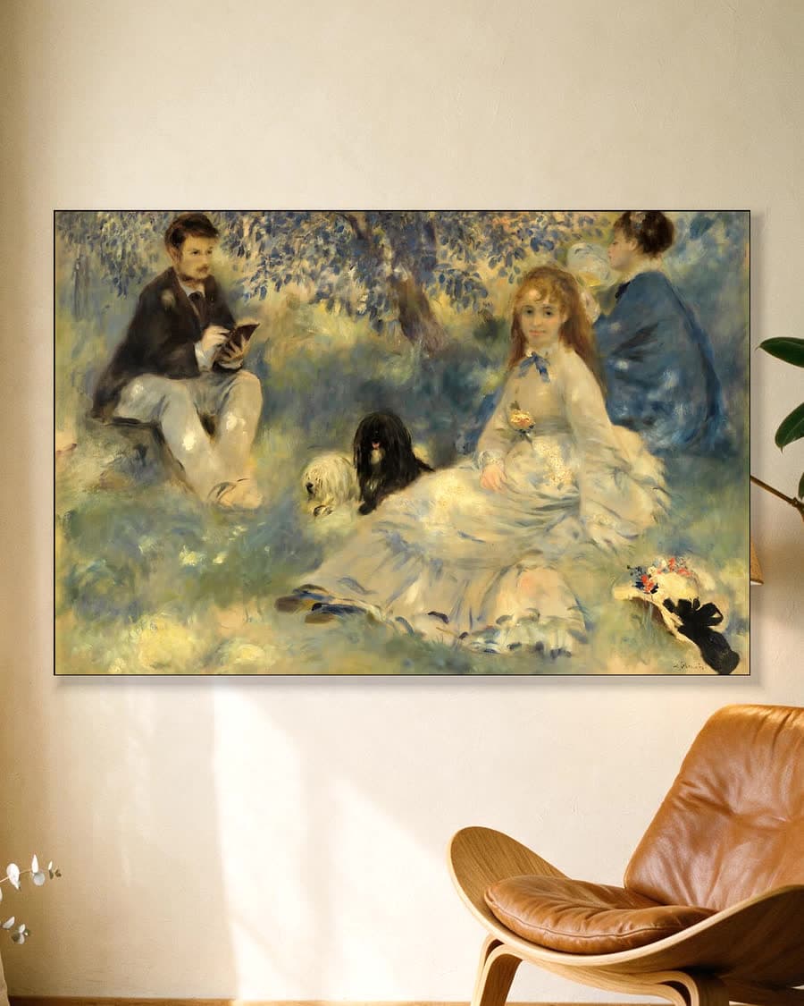 De familie Henriot in een aluminium frame aan dezelfde muur