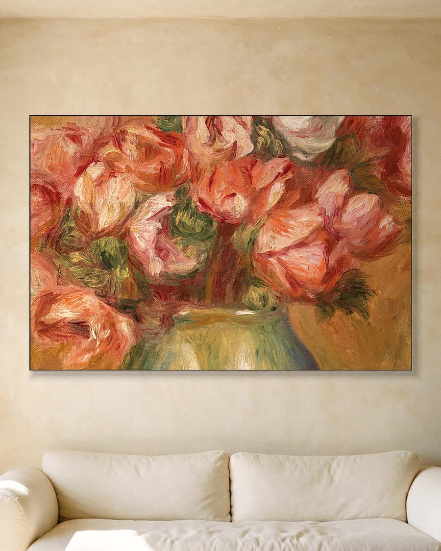 Anemonen in een aluminium frame aan dezelfde muur
